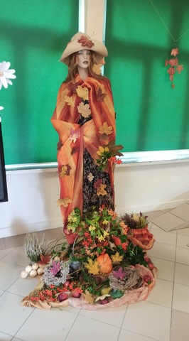 Jesień na szkolnym korytarzu