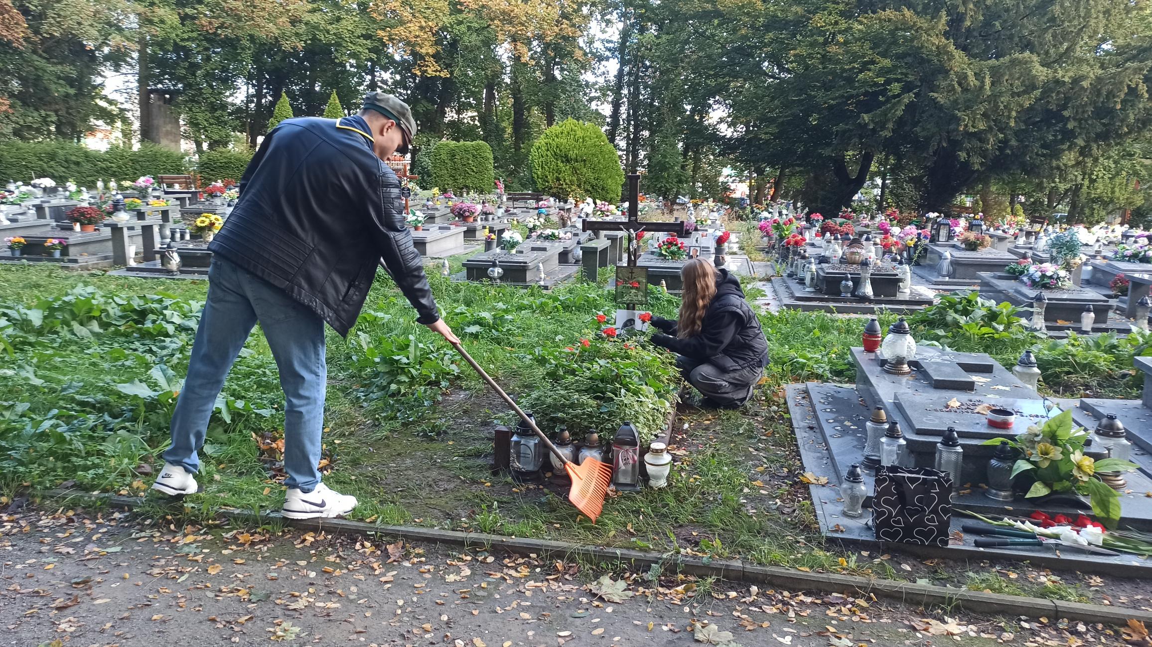 Harcerska pomoc i służba pamięci