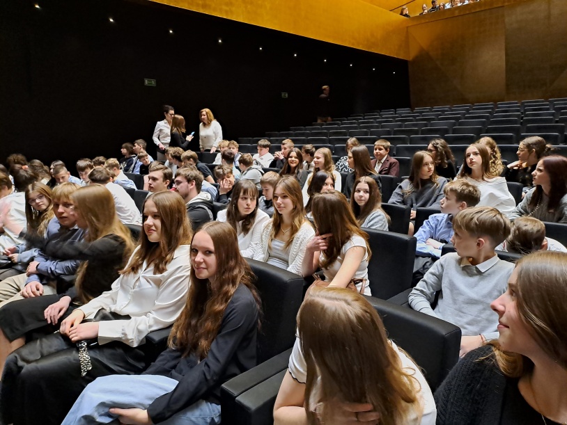 KLASY 8 Z WIZYTĄ W FILHARMONII