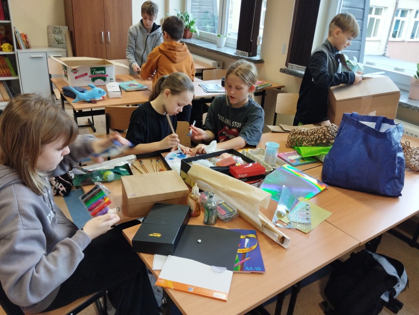 Projekt „W świecie baśni” w klasie 4a