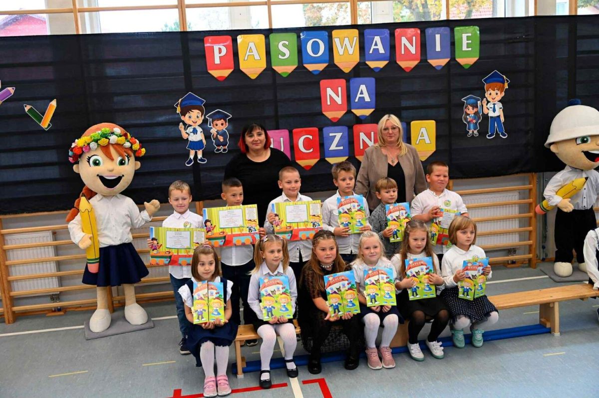 Zdjęcie: Pasowanie na ucznia 2025