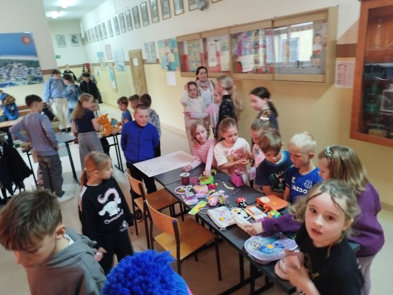 Zdjęcie: Na targowisku w dzień targowy