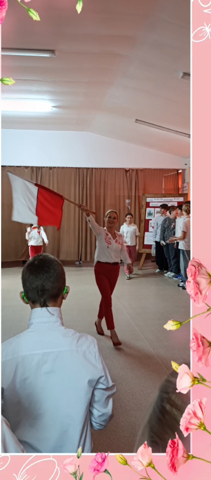 Zdjęcie: Film archiwalny - pokaz mody patriotycznej